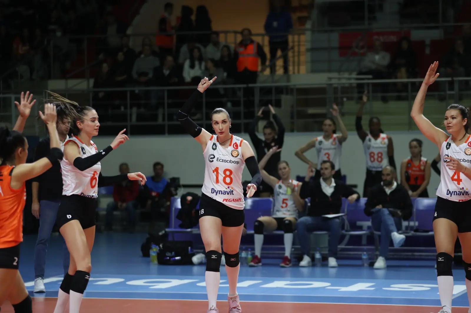 Eczacıbaşı Dynavit CEV Şampiyonlar Ligi 7 Aralık 2022 Irina Voronkova