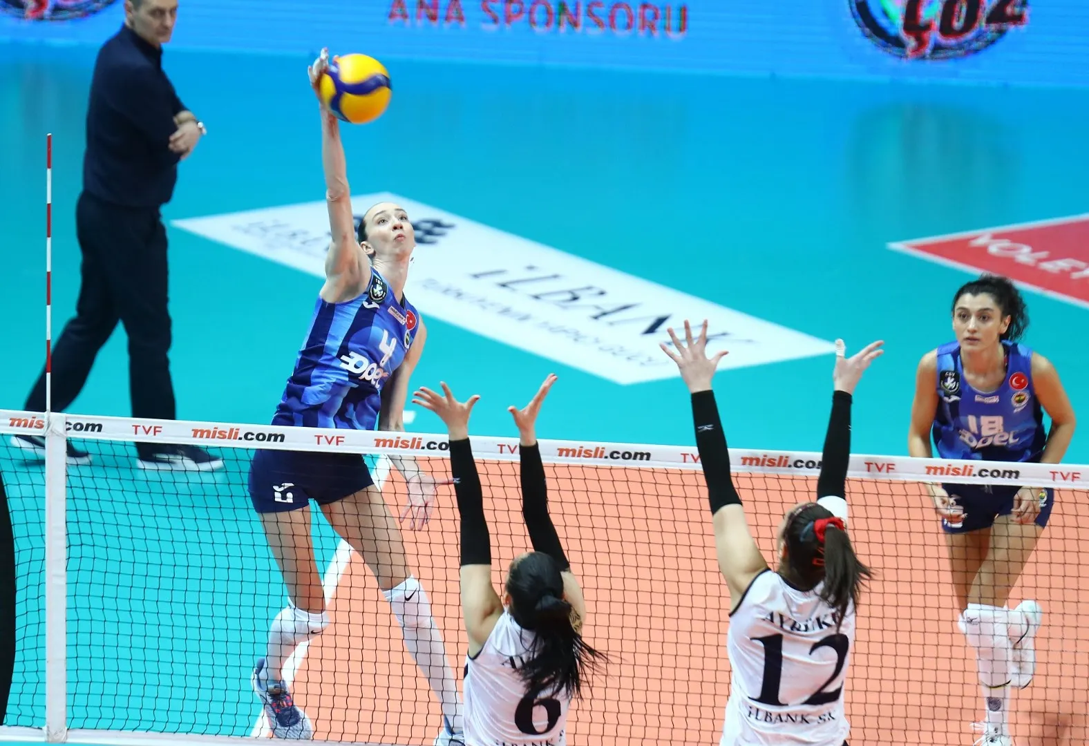 Sultanlar Ligi 12. Hafta İlbank Fenerbahçe Opet (1)