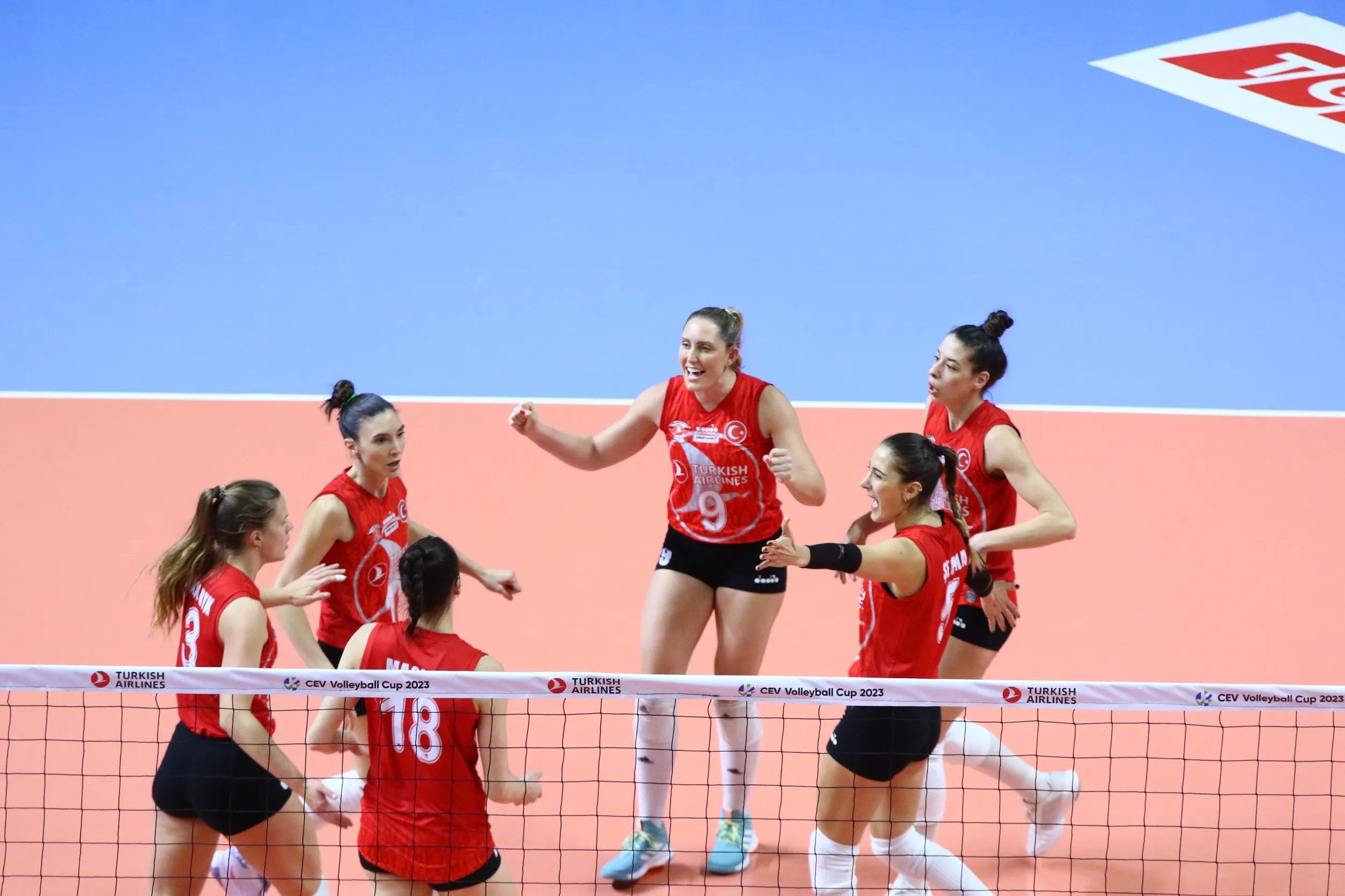 Türk Hava Yolları – Viteos Neuchatel CEV Volleyball Cup 20 Aralık 2022