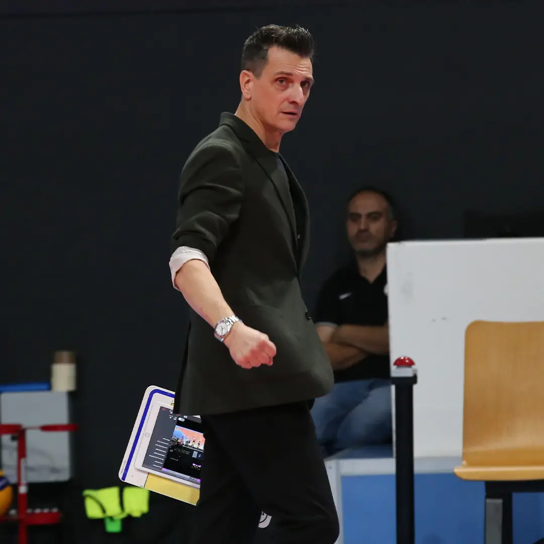 VakıfBank 3 Yıl Daha Giovanni Guidetti