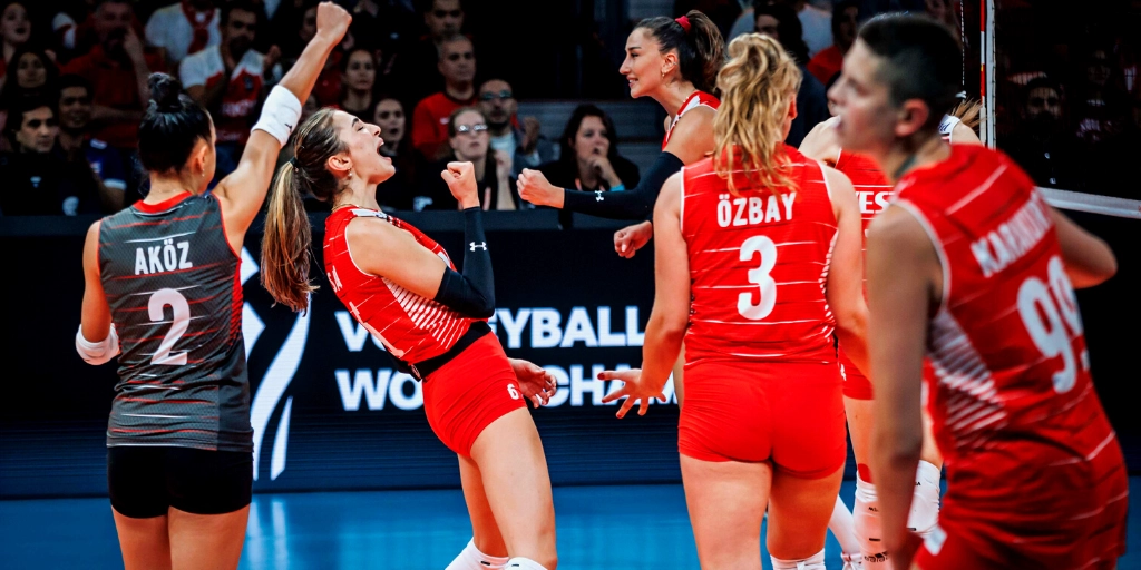 Voleybol'da Yoğun Maç Takvimi Filenin Sultanları 2023
