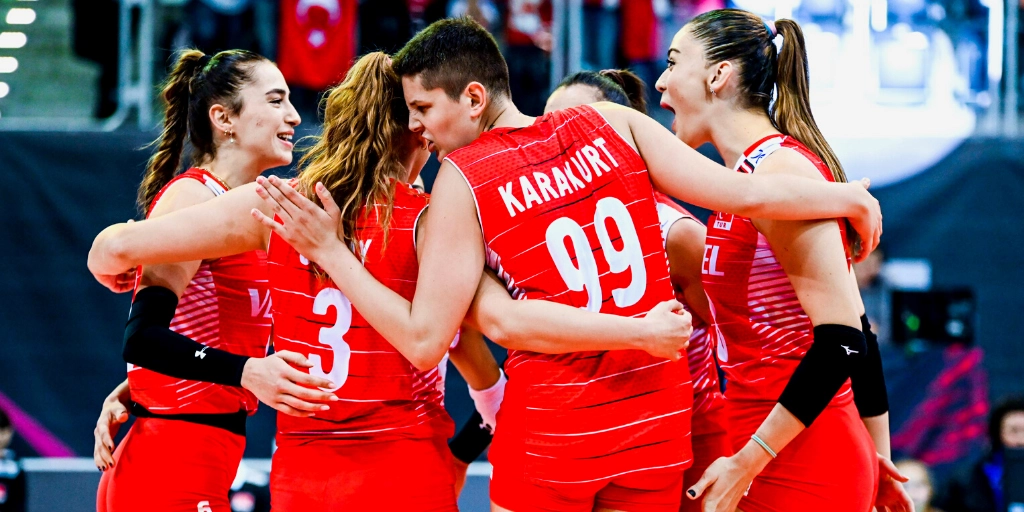 Voleybol'da Yoğun Maç Takvimi Filenin Sultanları