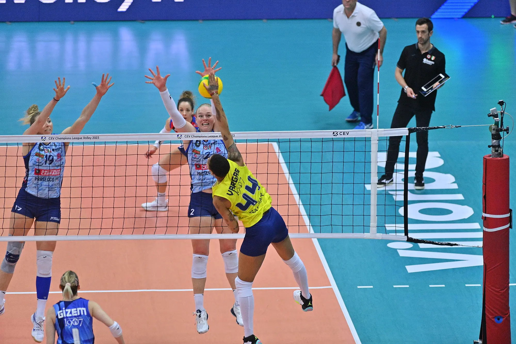 Fenerbahçe Opet Şampiyonlar Ligi Vargas