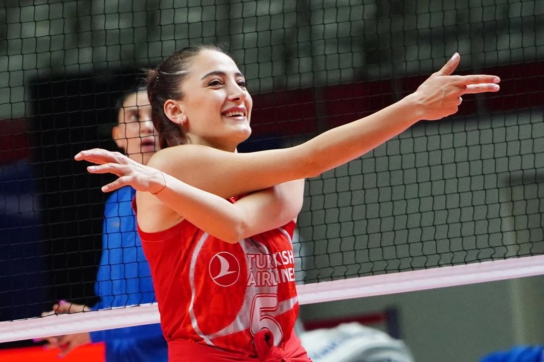 Türk Hava Yolları 11 Mart 2023 Şeyma Ercan