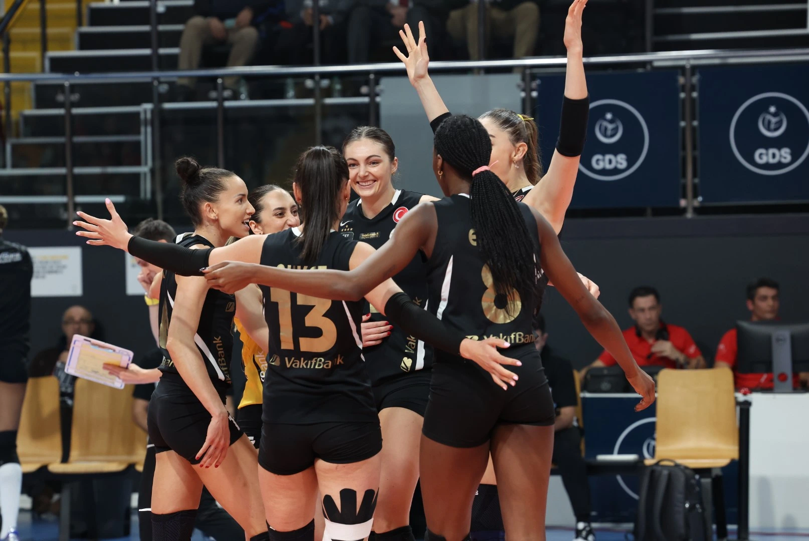 VakıfBank 3-0 LKS Commercecon LODZ 1 Mart 2023 CEV Şampiyonlar Ligi