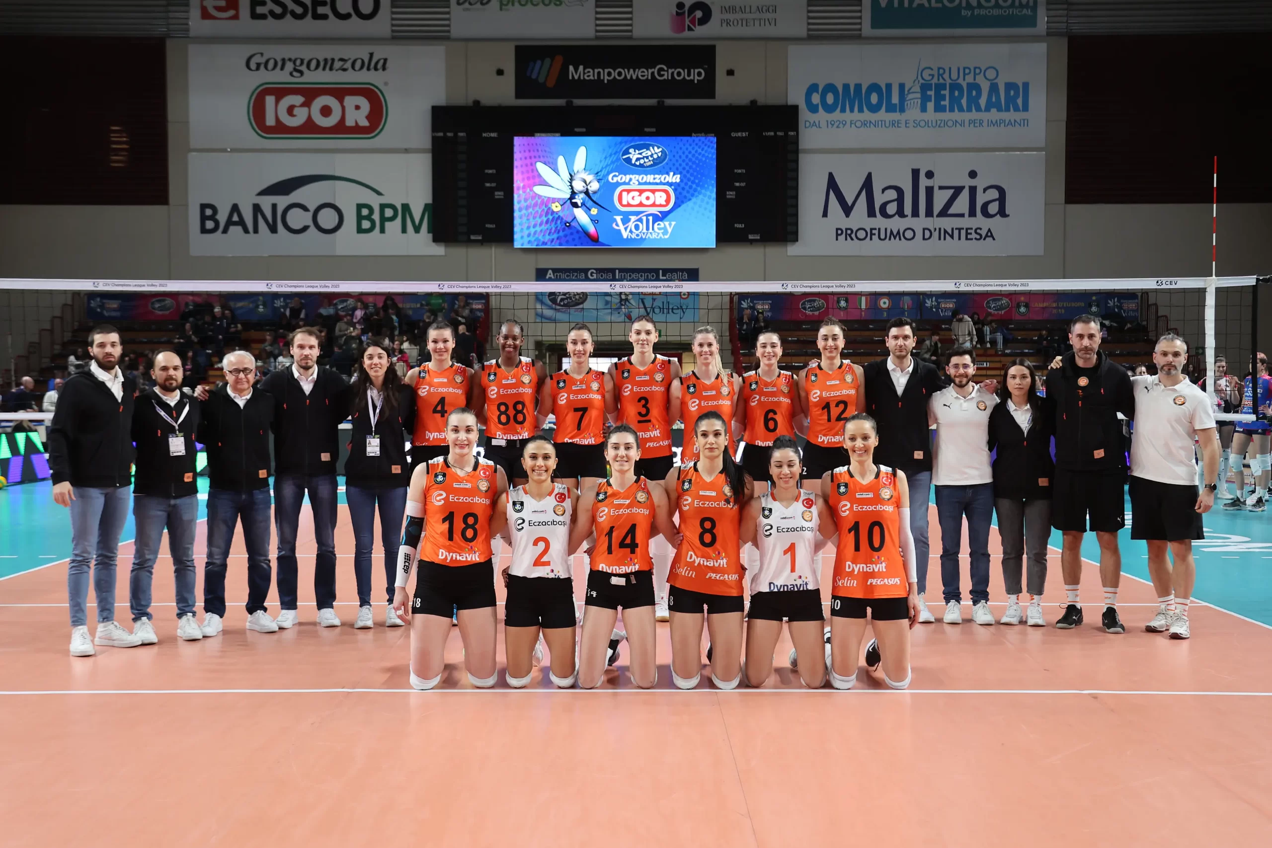 Eczacıbaşı Dynavit Şampiyonlar Ligi'nde Yarı Final