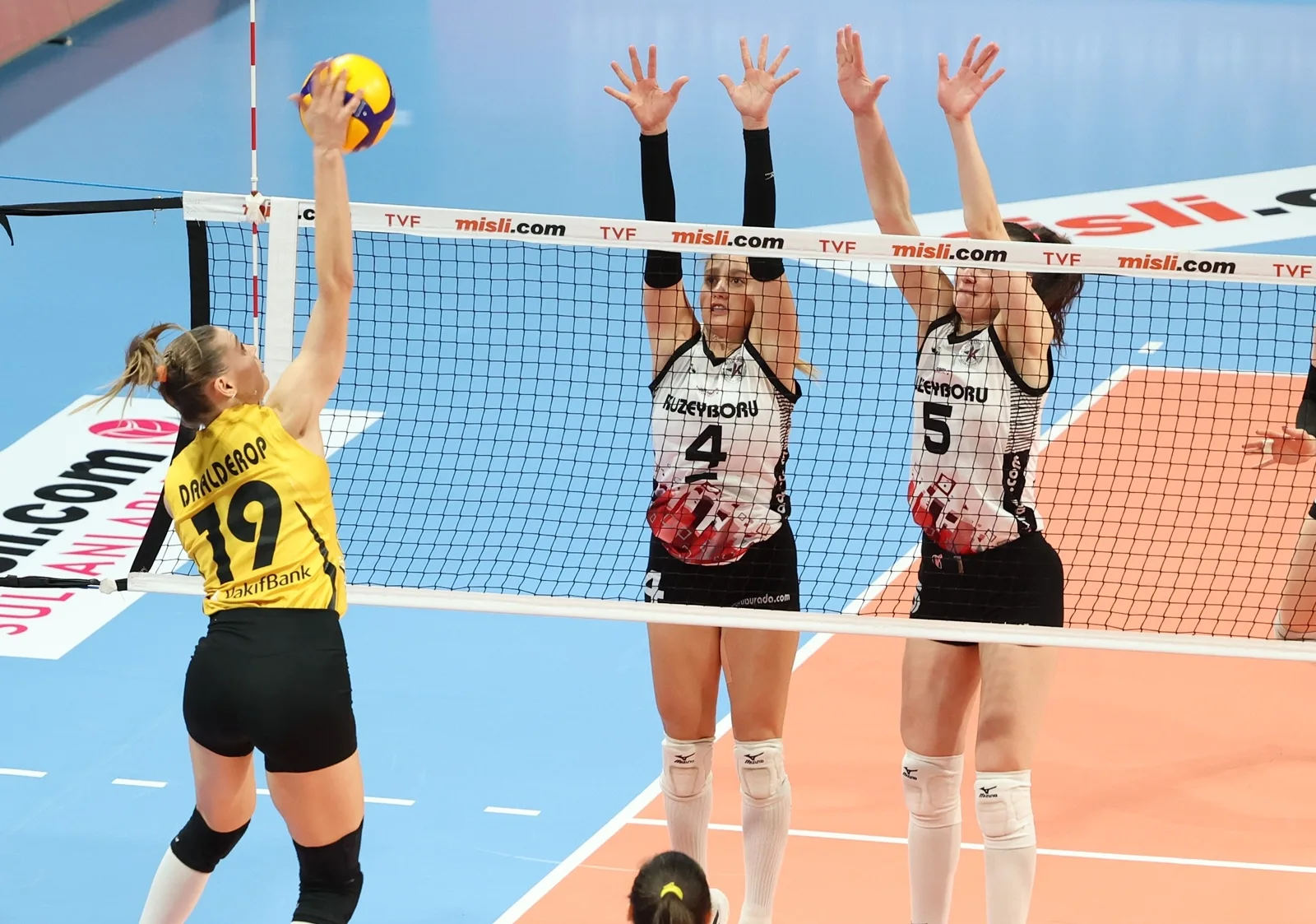 Sultanlar Ligi'nde 25. Hafta VakıfBank Kuzeyboru