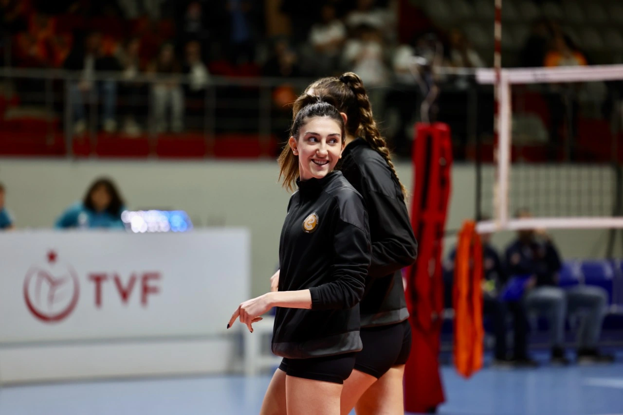 Yaprak Erkek Şampiyonlar Ligi Yarı Final