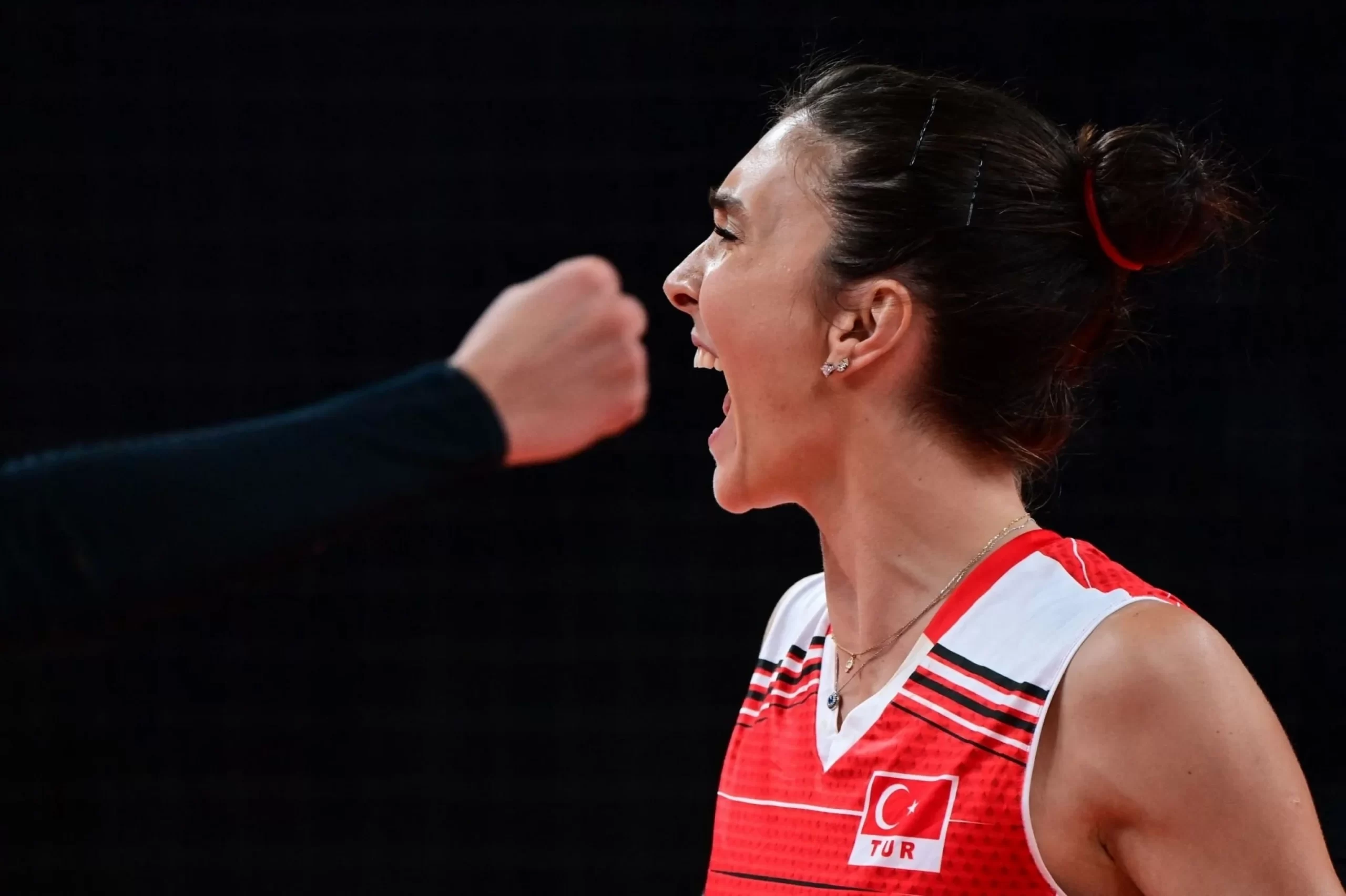 Naz Aydemir Akyol Eczacıbaşı Dynavit - Transfer