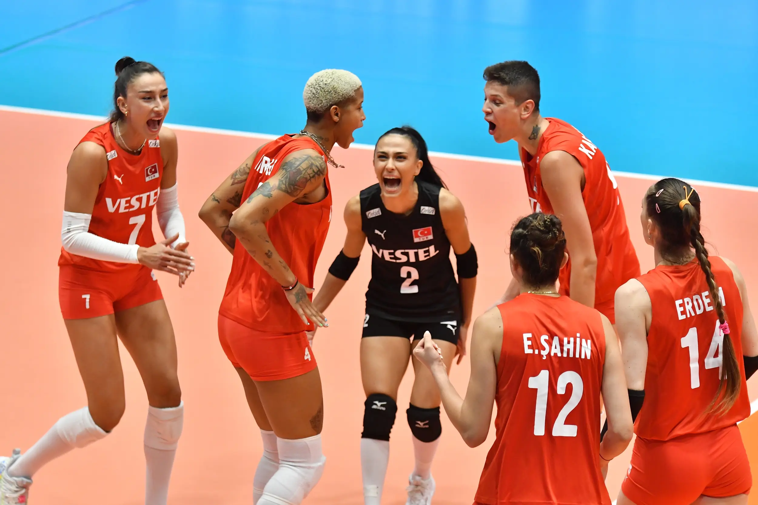 Filenin Sultanlari Avrupa Sampiyonasinda 4te 4 Yapti 1