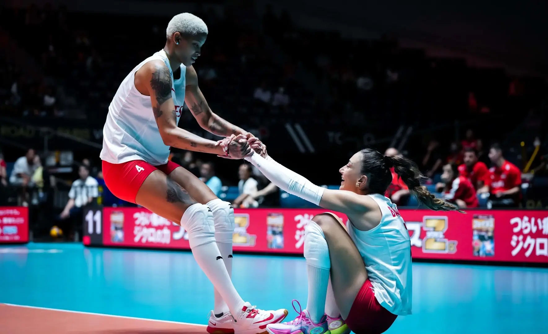 Filenin Sultanları - Melissa Vargas - Hande Baladın