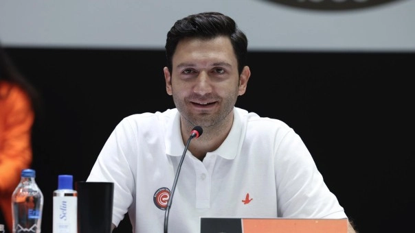 Ferhat Akbaş Eczacıbaşı, 2023_2024 Sezonunu Açtı