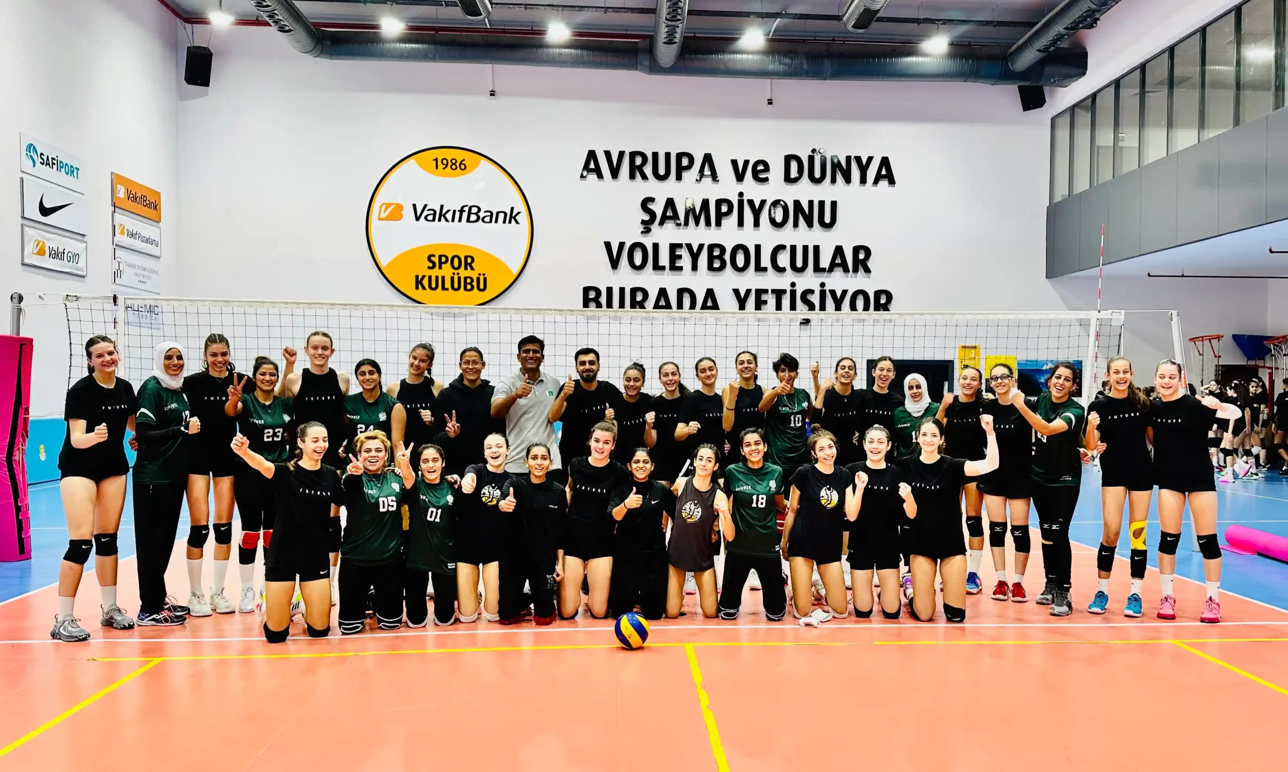 VakıfBank spor Pakistan milli