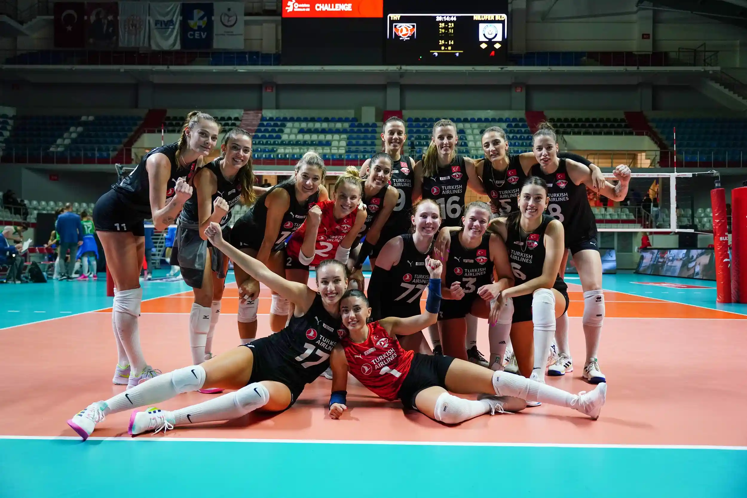 Nilüfer Belediyespor, THY Deplasmanında 1 Set Alabildi 1