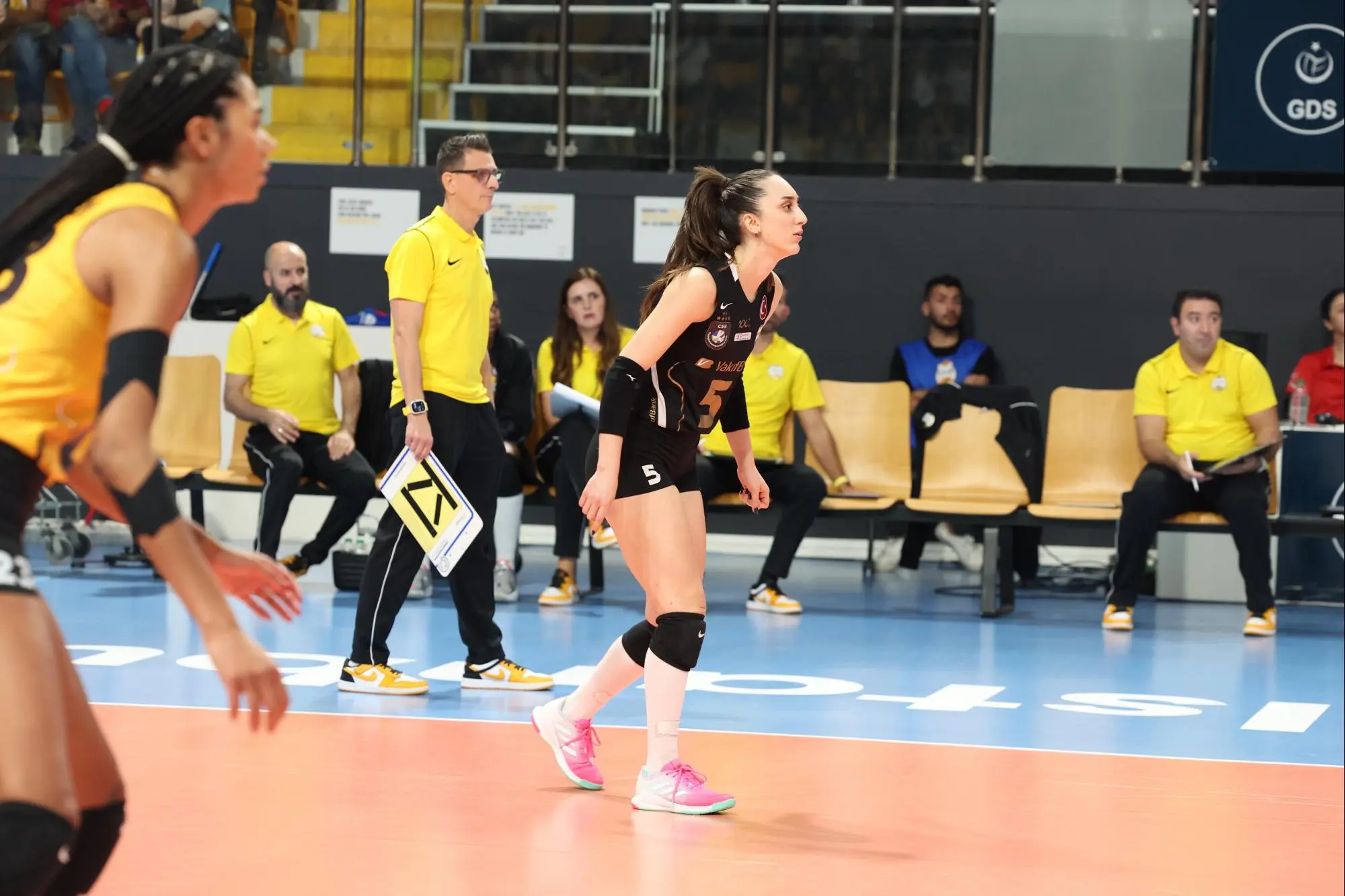VakıfBank Şampiyonlar Ligi'ni Galibiyetle Açtı 3