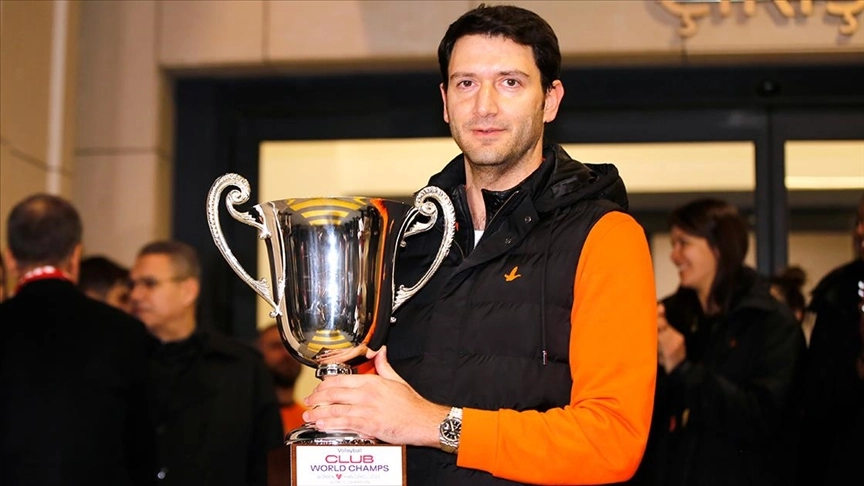 Eczacıbaşı Başantrenörü Ferhat Akbaş, Voleybolun Sesi'ne Konuştu5