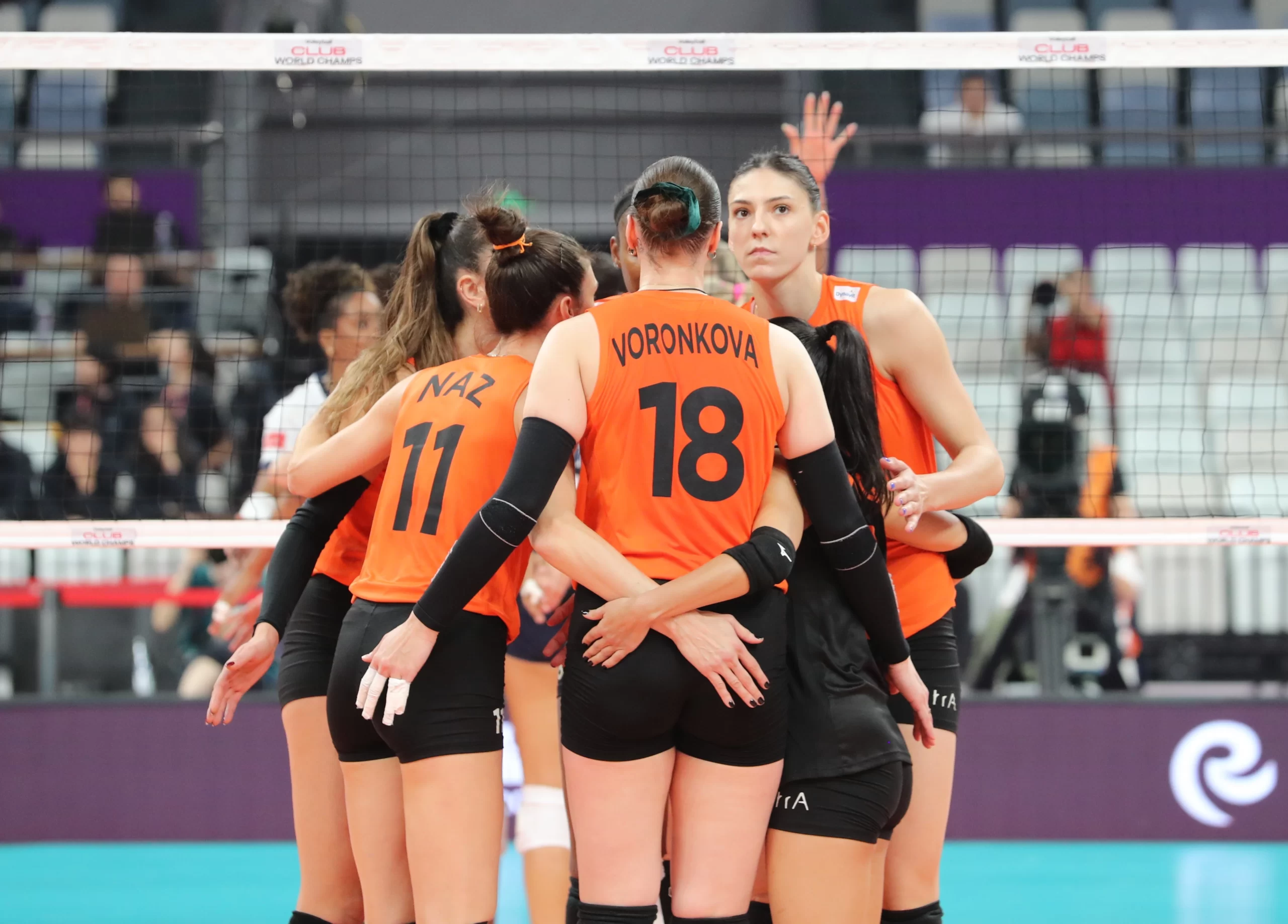 Eczacıbaşı, Şampiyonaya Kazanarak Başladı1