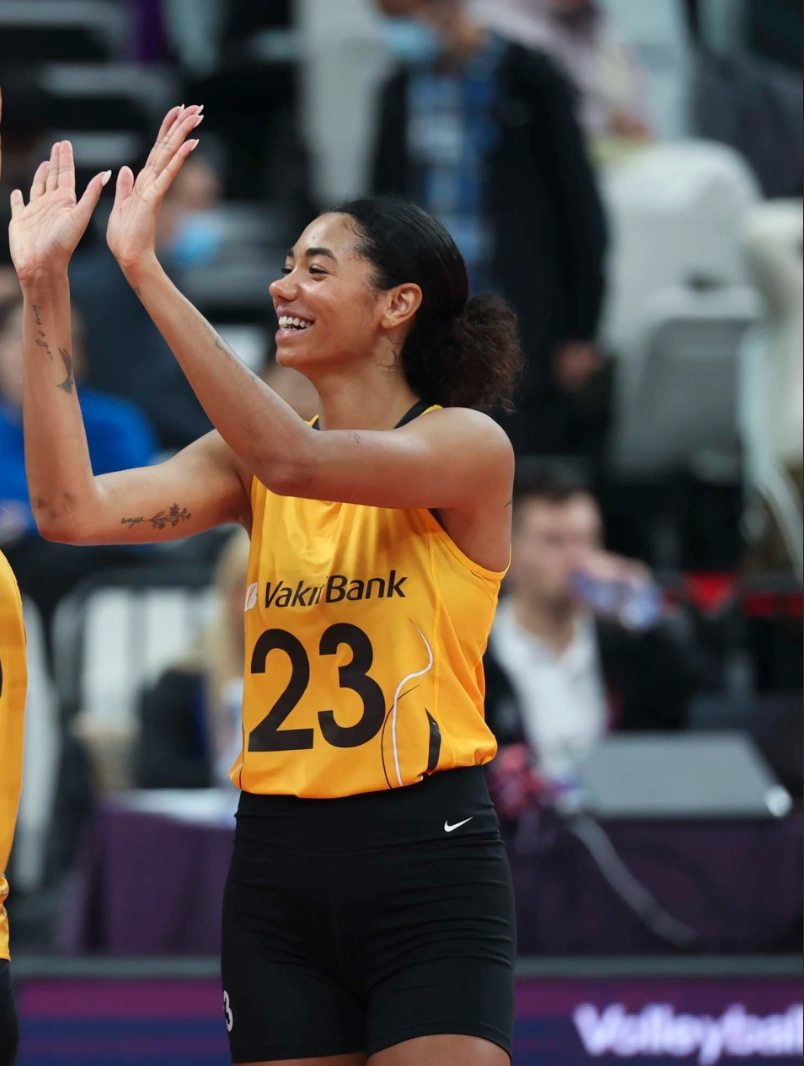 Gabi Guimaraes Jordan Thompson Hakkinda Konustu 2