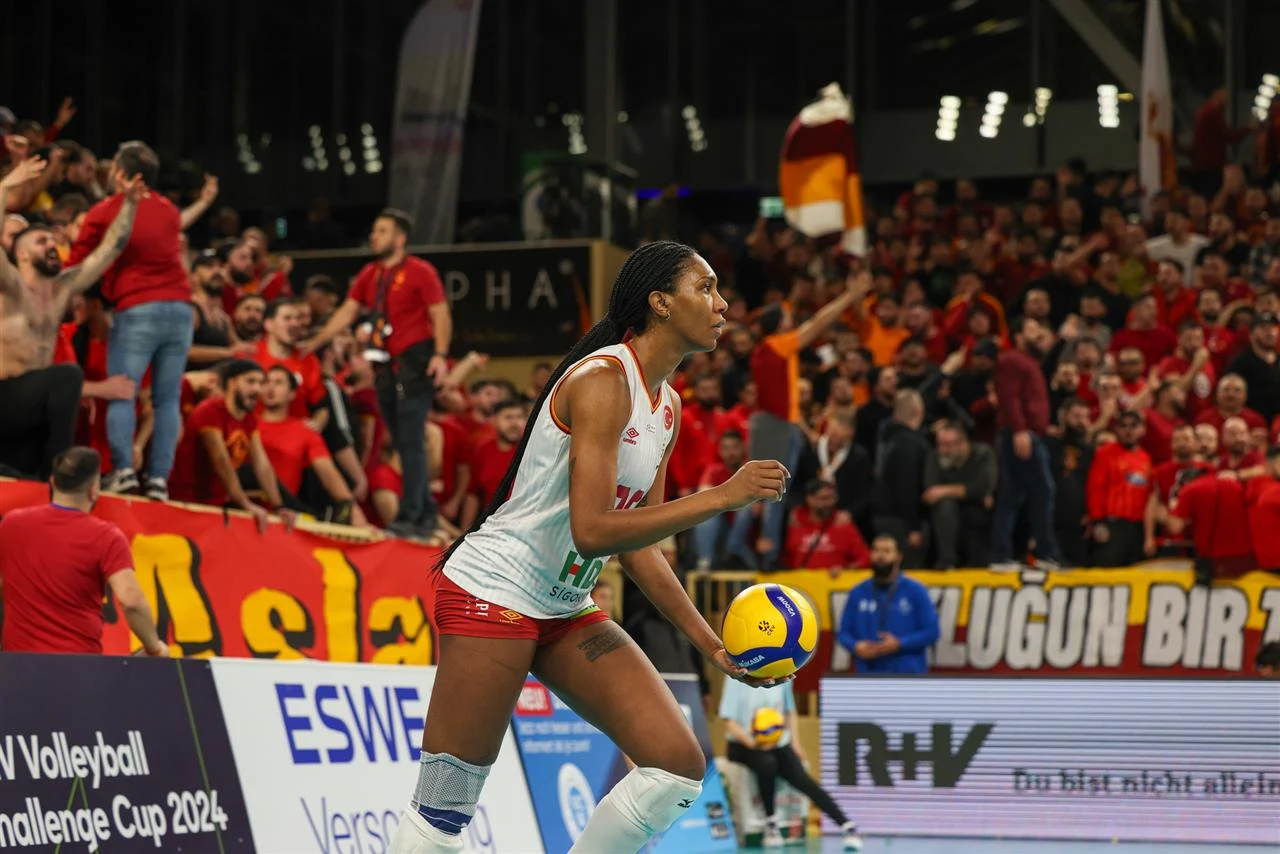 Galatasaray Daikin, Challenge Kupası’na Altın Setle Veda Etti 4