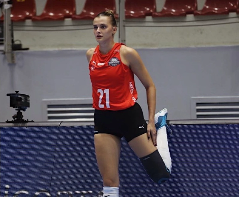 Hanife Nur Özaydınlı Muratpaşa Belediyesi'nden Ayrılıyor1