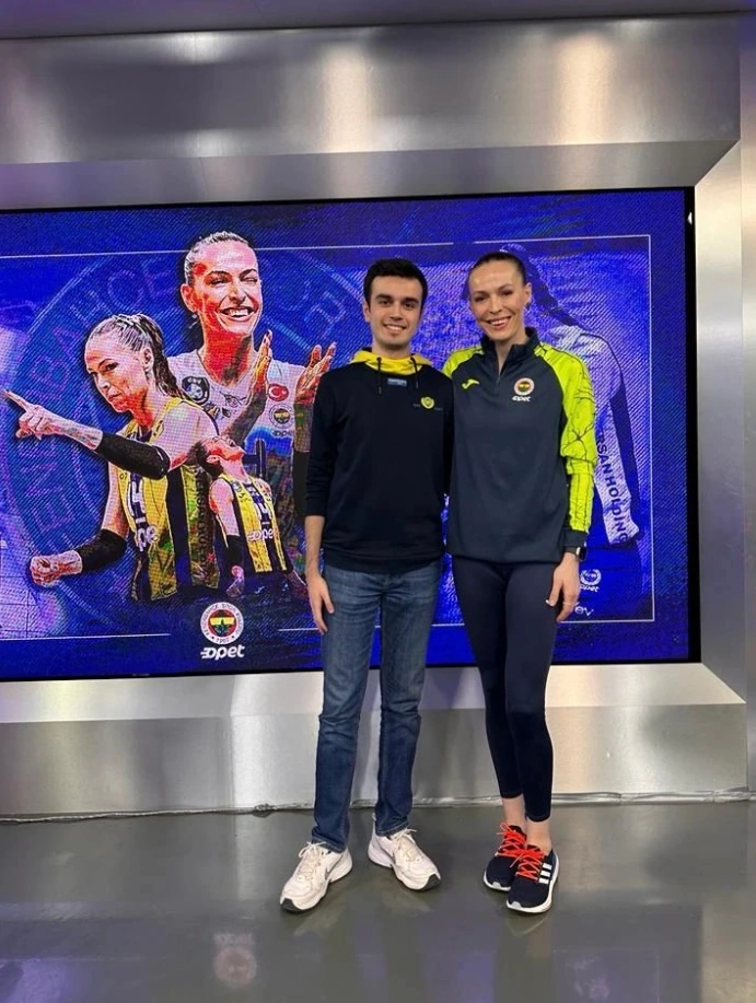 Kaptan Eda Erdem: "Fenerbahçe Opet'te Eda Erdem oldum."1