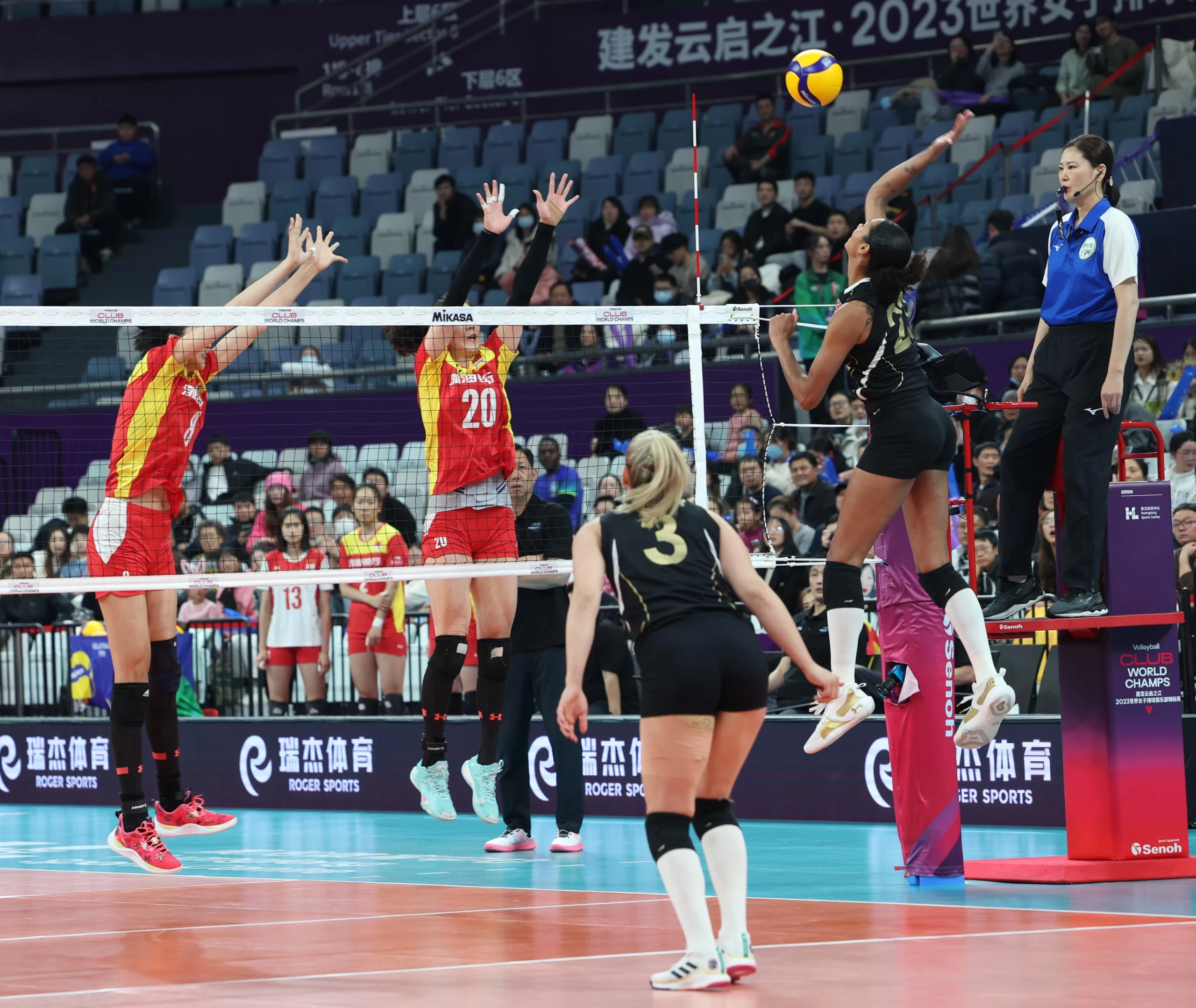 VakıfBank Finalde! Rakibi ise Eczacıbaşı1