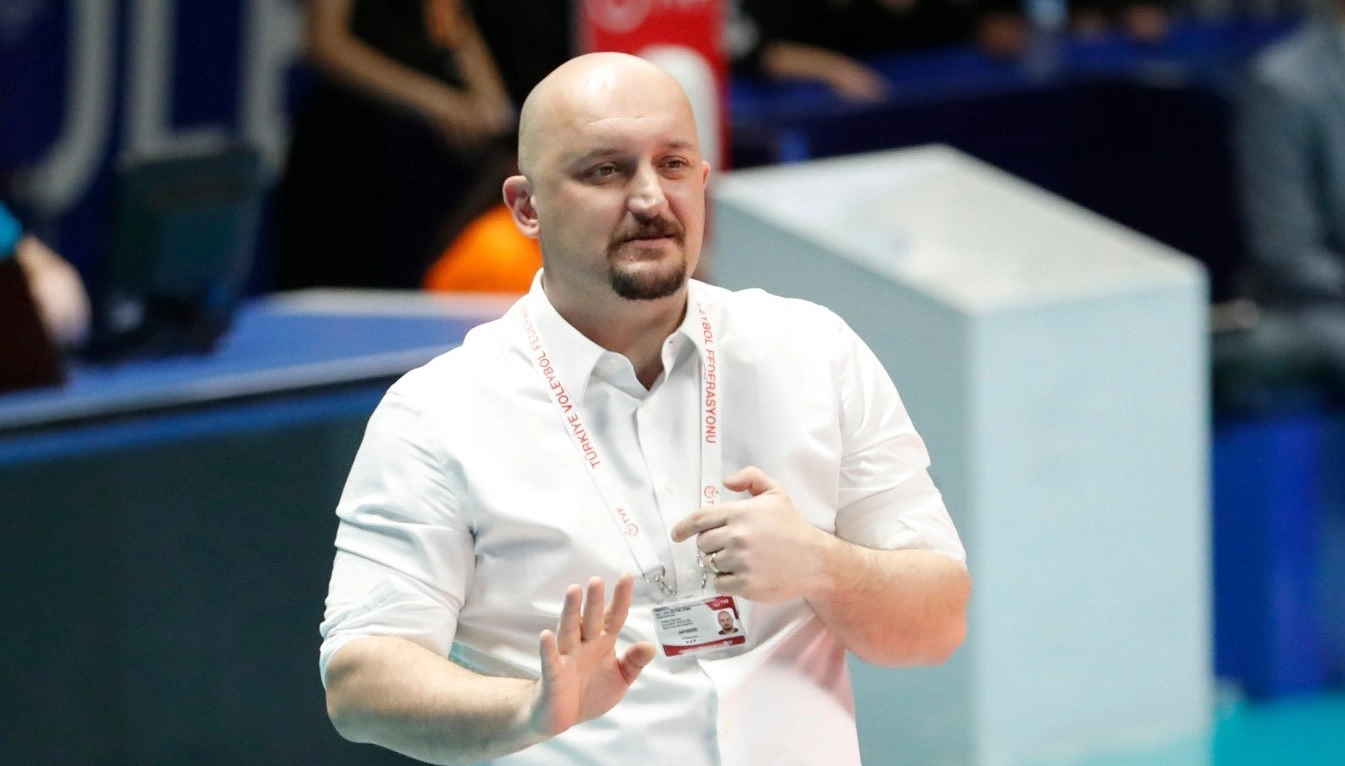 Ataman Güneyligil Eczacıbaşı Maçını ve Yasemin Güveli'nin Performansını Değerlendirdi1