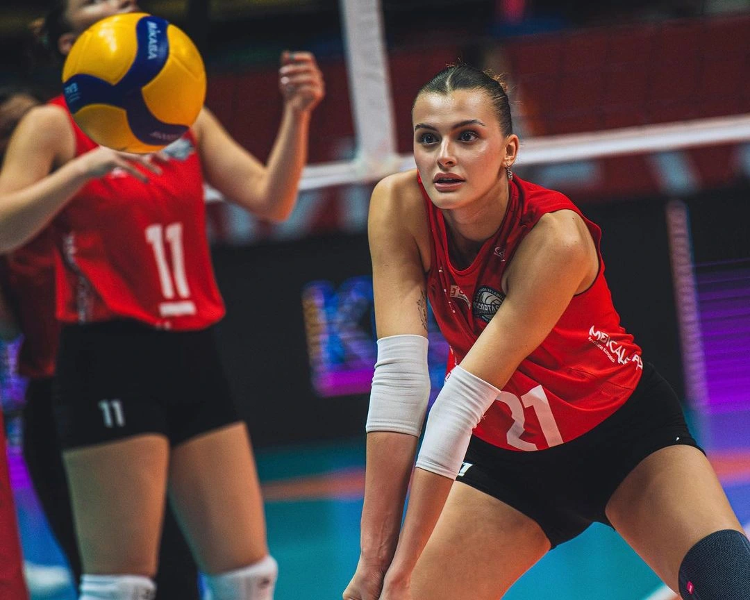 Çukurova Belediyespor'da İkinci Yarıda Yeni Oyuncu 1