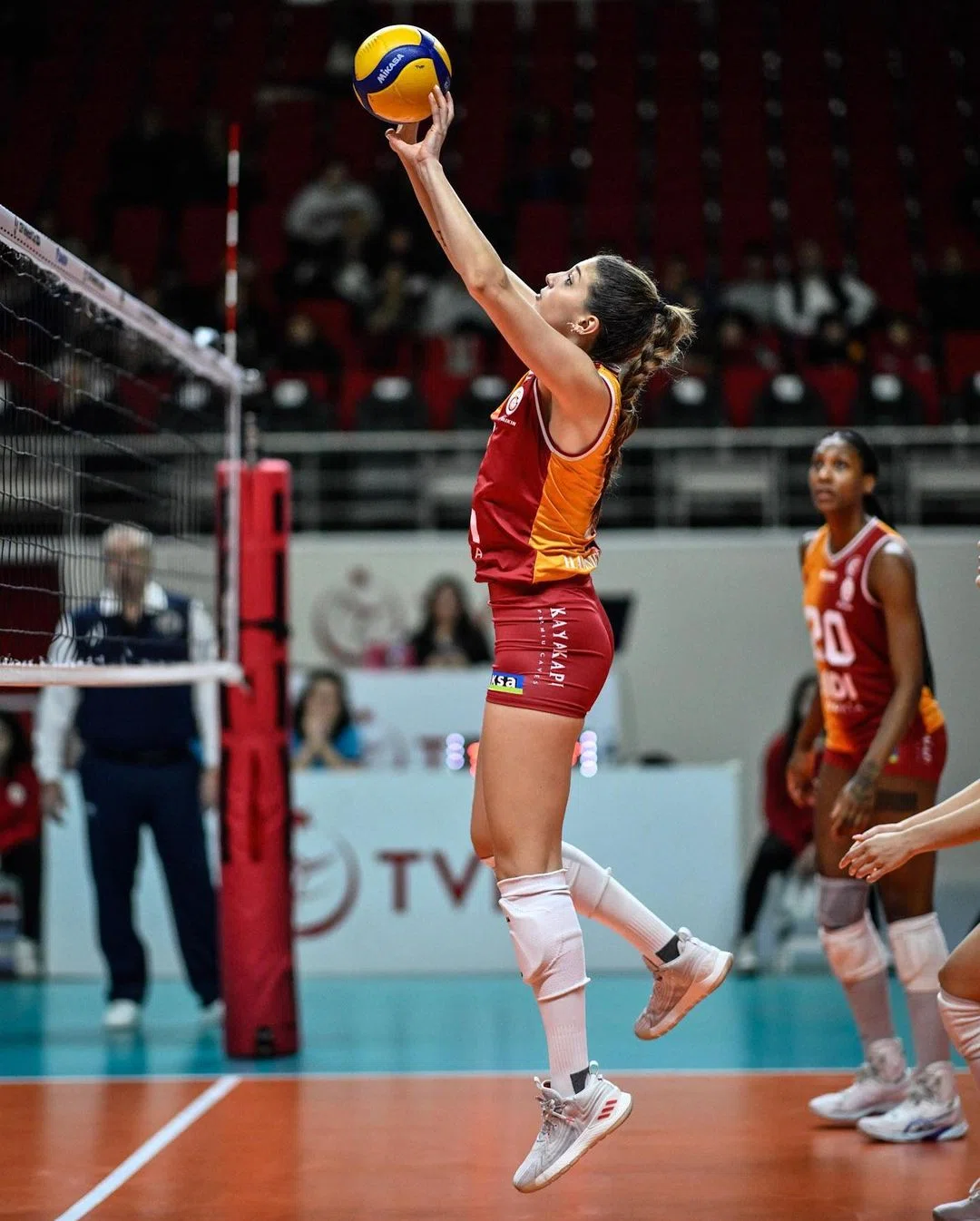 İlkin Aydın İlk hedefim Galatasaray'da bayrak oyuncu olmaktansa Galatasaray'la başarılı olmak3