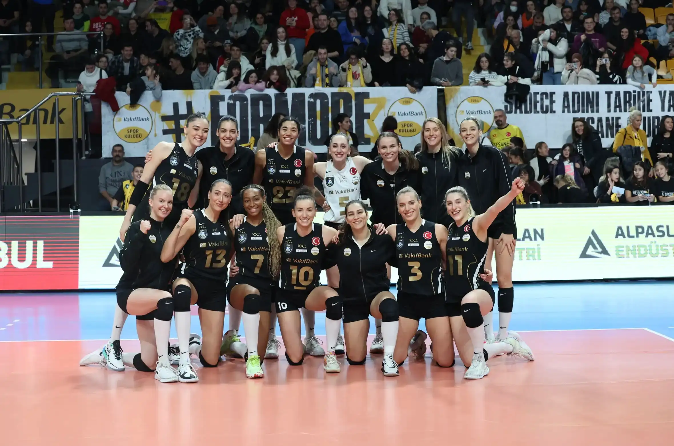 VakıfBank, Muratpaşa Karşısında Zorlu Bir Galibiyet Aldı3