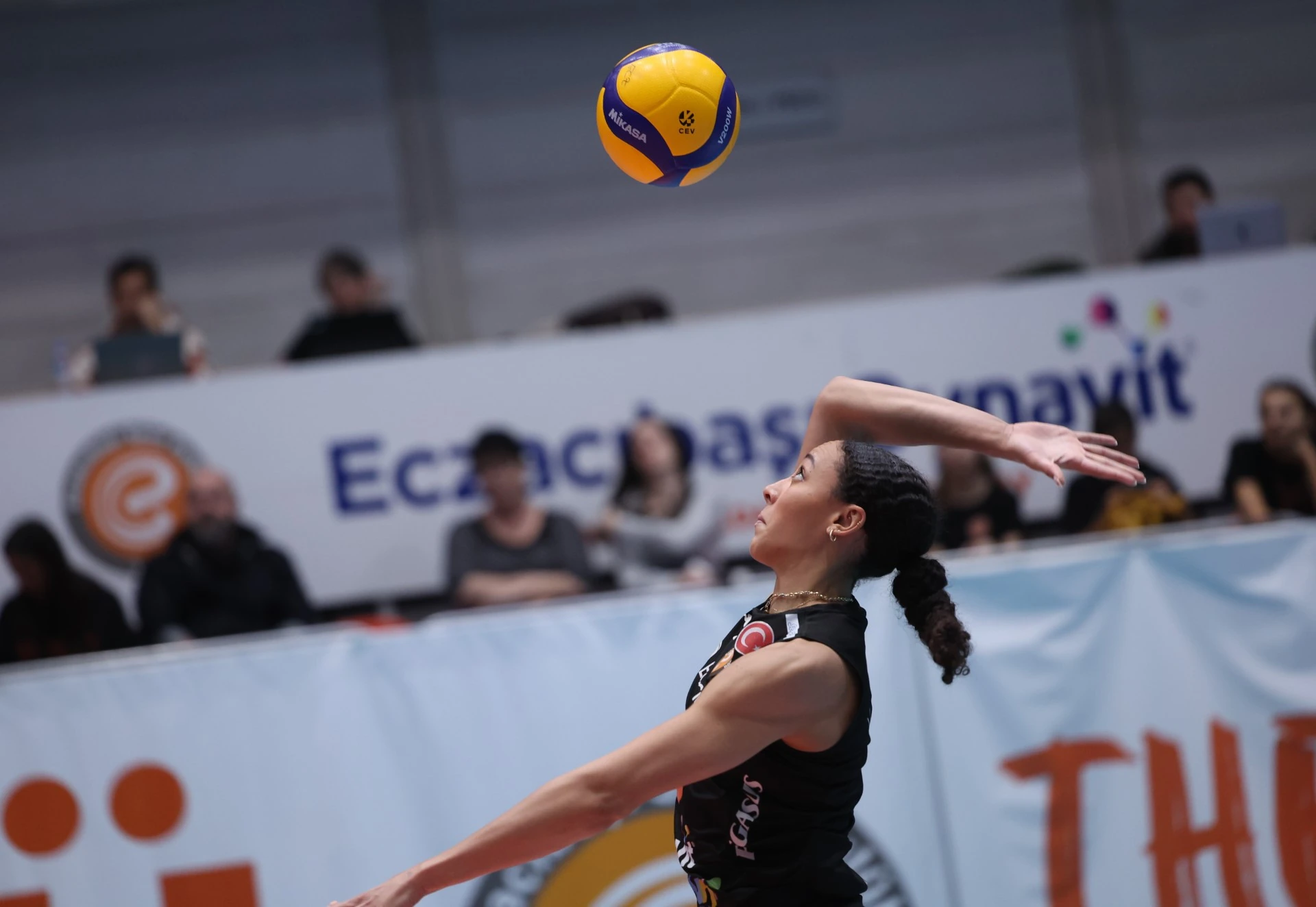 Eczacıbaşı, Kupa Voley'de Adını Yarı Finale Yazdırdı2
