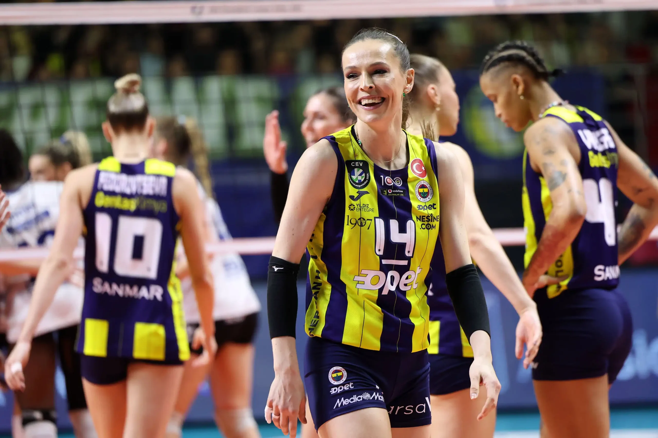 Fenerbahçe Şampiyonlar Ligi'nde Yarı Final'de4