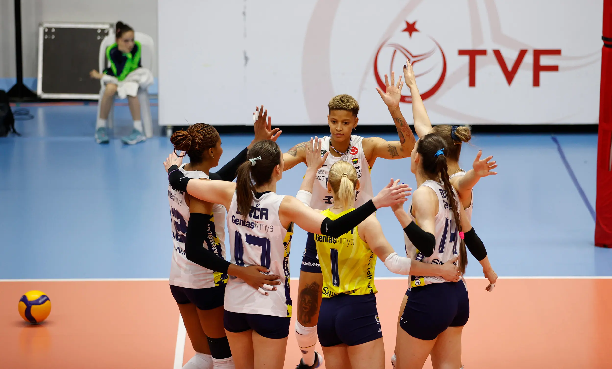 Fenerbahçe, Sarıyer Deplasmanında 3-0 Galip1