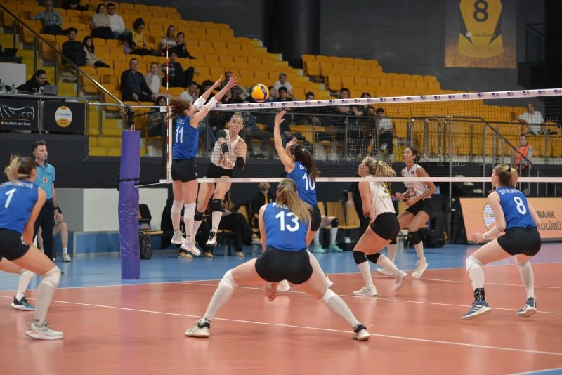 Kupa Voley'de VakıfBank Yarı Final'de3