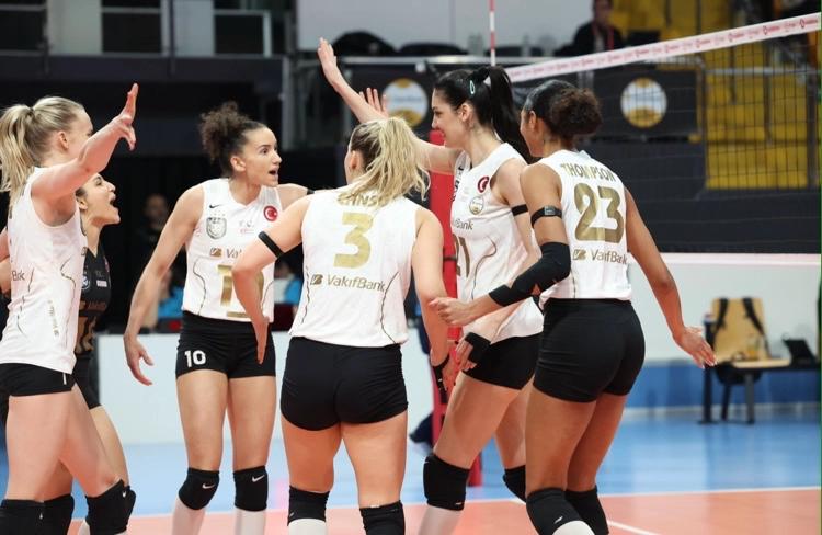 VakıfBank, 22. Haftayı Galibiyetle Noktalıyor3