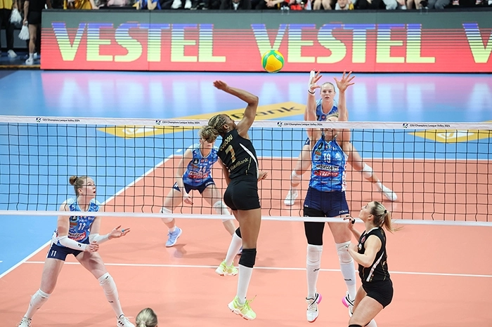 VakıfBank, Imoco Karşısında 3-1 Mağlup Oldu1