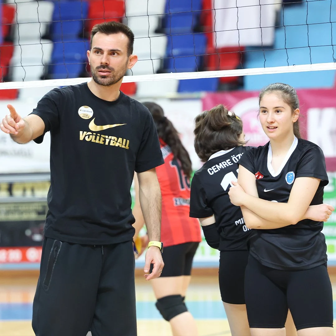 VakıfBank, Yarının Sultanları için Zonguldak'ta7