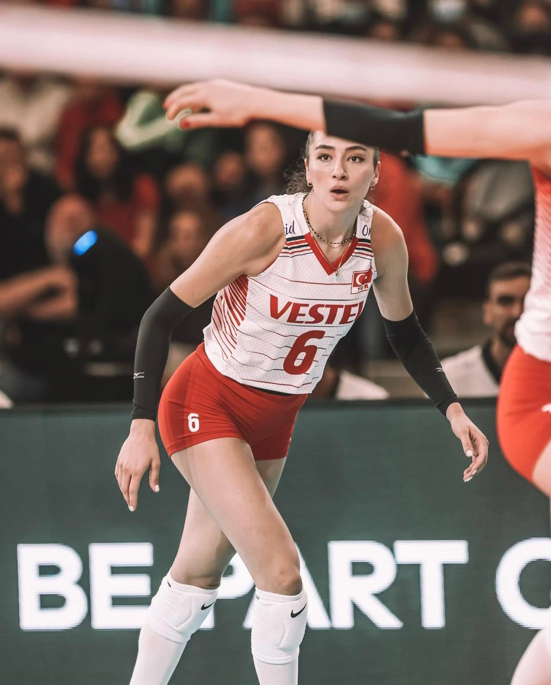 Beşiktaş Ayos’un Yeni Transferi: Saliha Şahin3