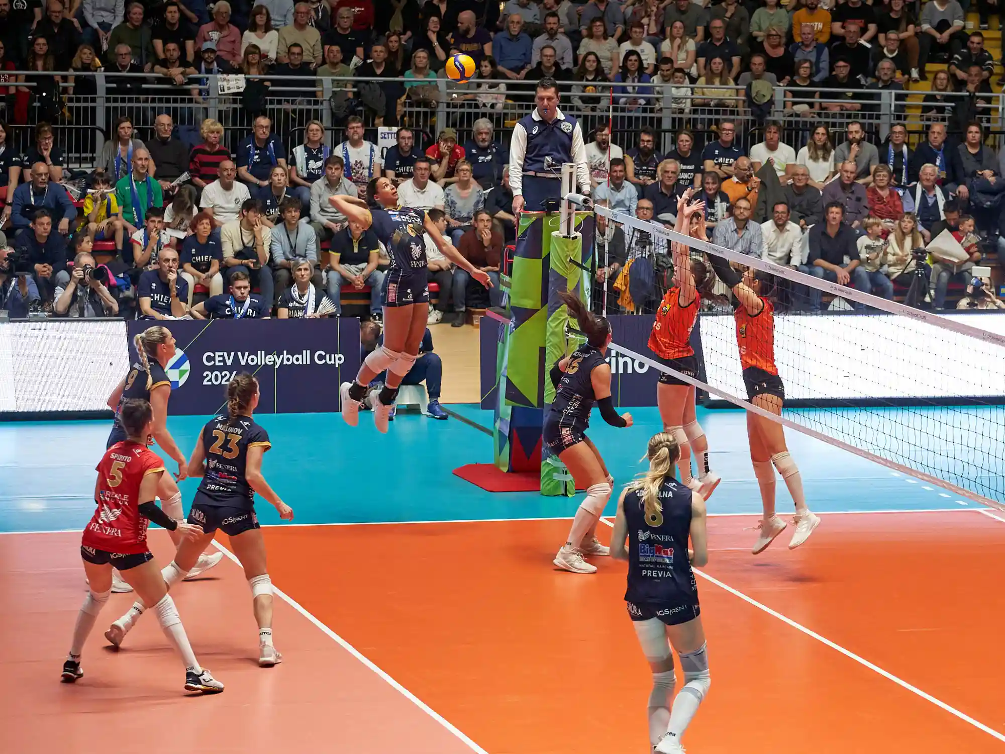 CEV Cup Şampiyonu Chieri '76 Oldu1