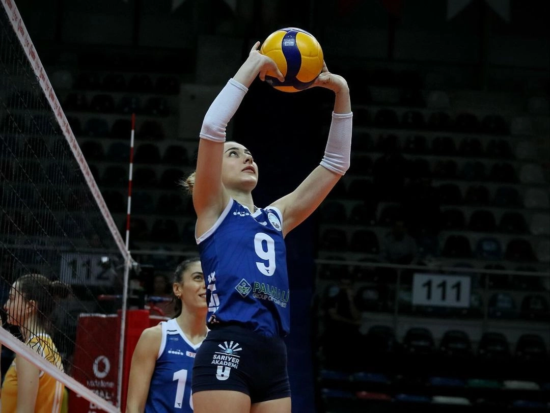 Gizem Mısra Aşçı Aras Kargo'da2