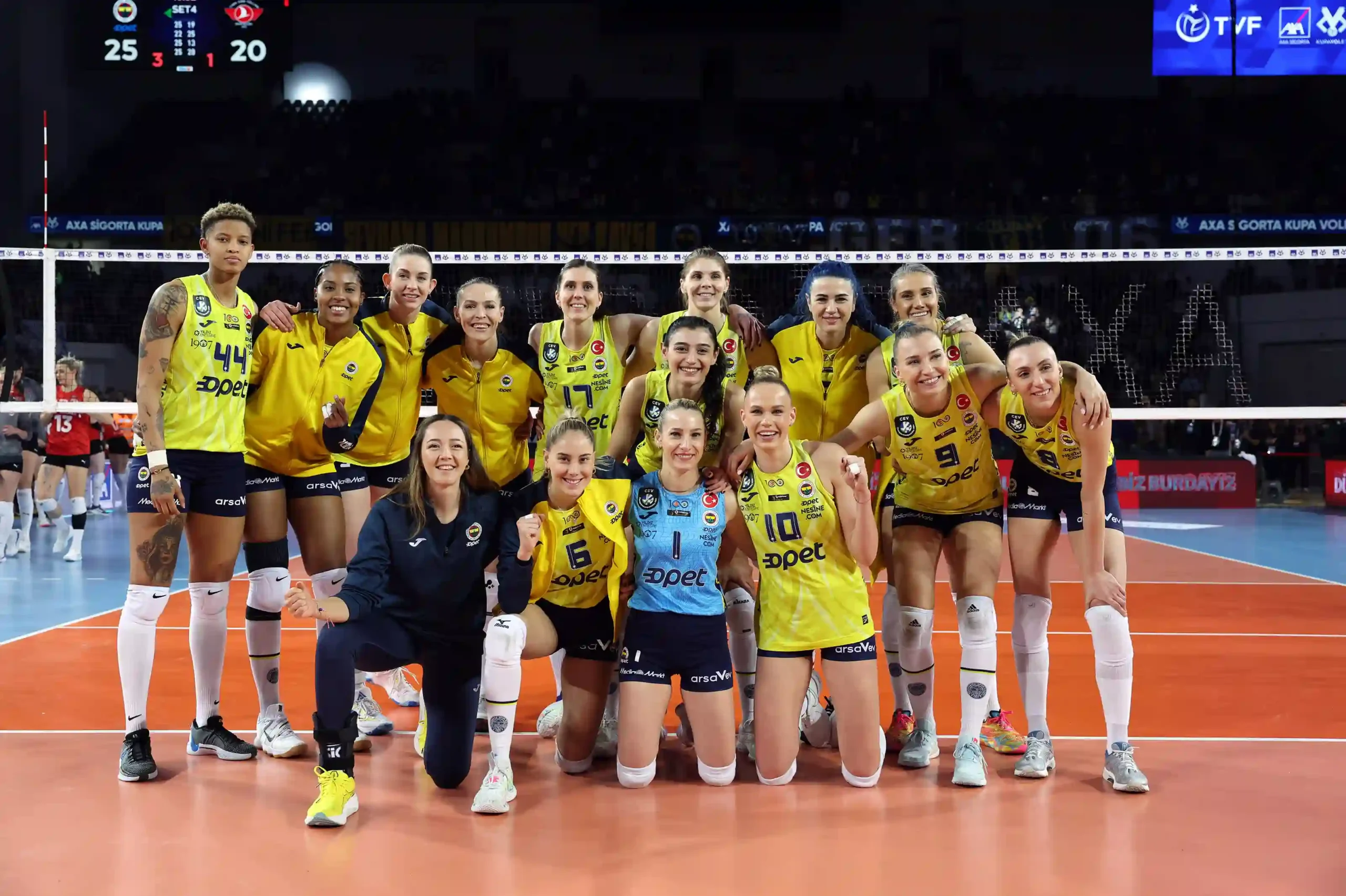 Kupa Voley'in İlk Finalisti Fenerbahçe Oldu2
