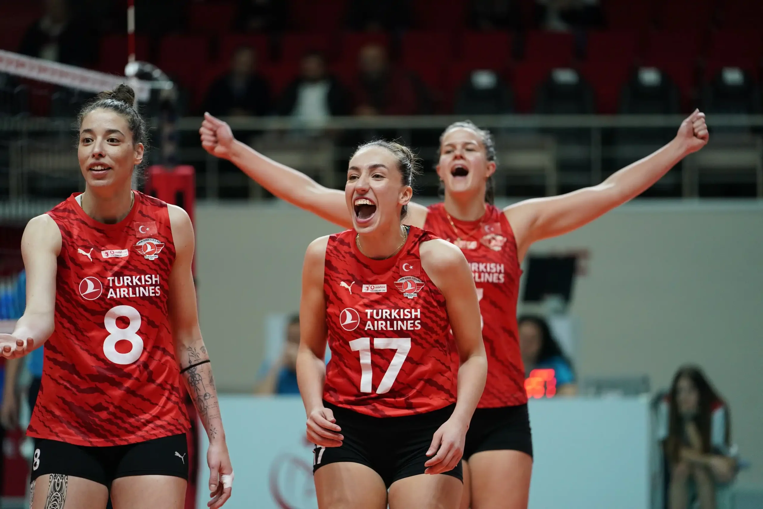 Türk Hava Yolları Play-Off Yarı Final Serisinde Fenerbahçe'yi Ağırlıyor1