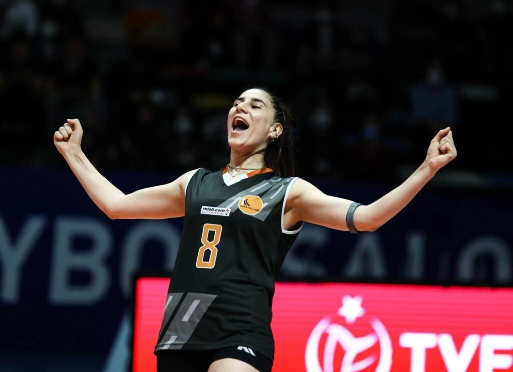 Beşiktaş Ayos'un Yeni Transferi: Merve Nezir2