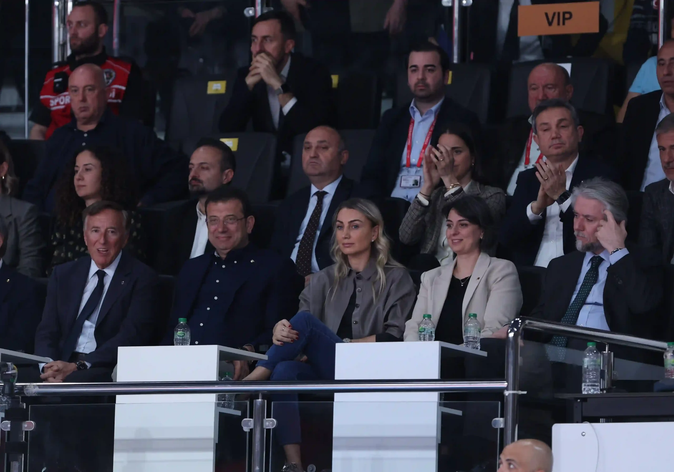 Eczacıbaşı, Finalde Fenerbahçe'nin Rakibi Oldu5