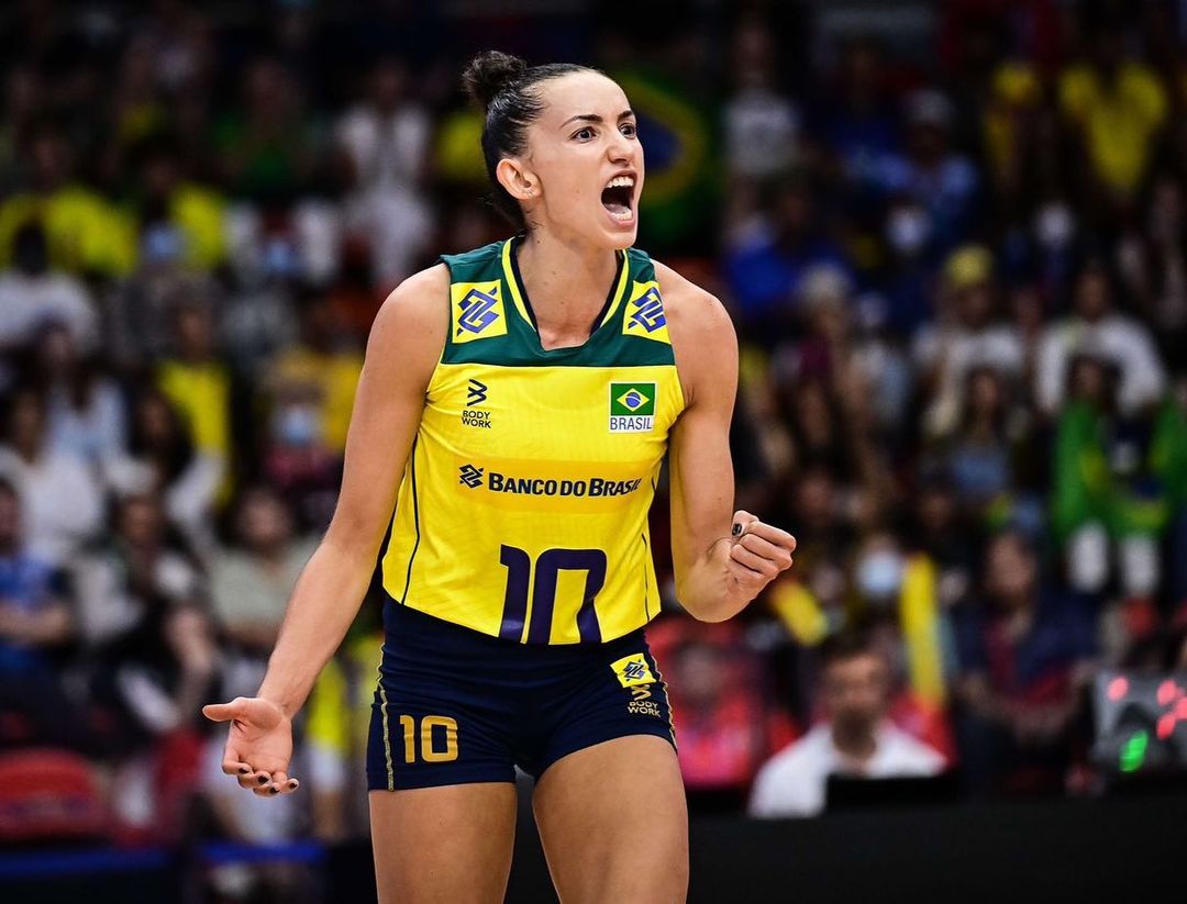 Gabi Guimaraes, Diz Problemi Yaşıyor1