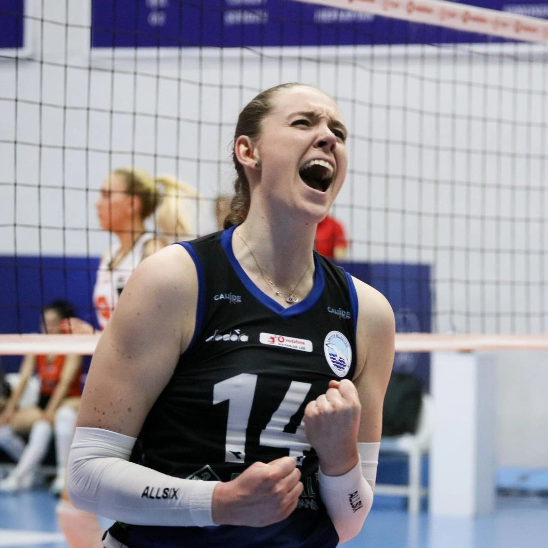 Polina Shemanova ve Jovana Brakocevic Endonezya Ligi'nde1