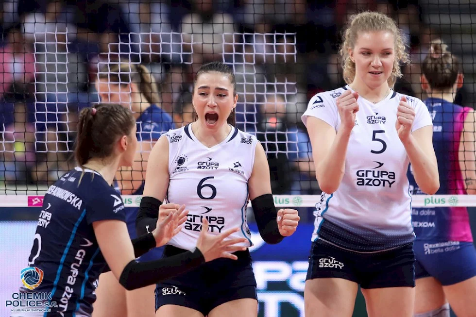 Saliha Şahin'li Chemik Police Polonya Ligi Şampiyonu1