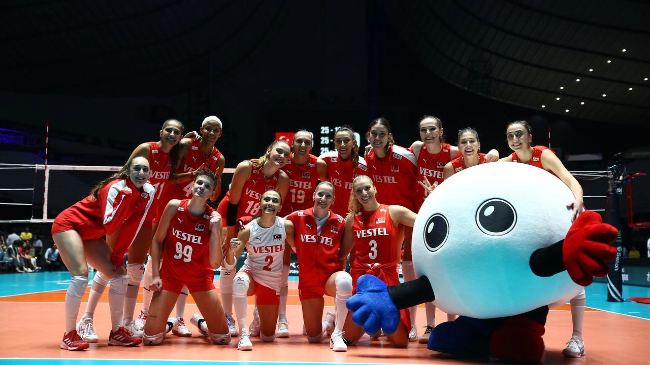 TVF Başkanı Mehmet Akif Üstündağ Tek hayalim Olimpiyatlarda kürsüde yer almak.2