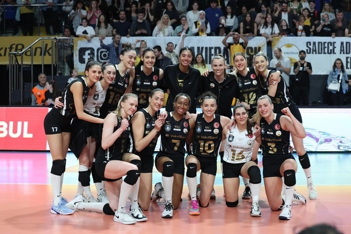 VakıfBank, Sultanlar Ligi’ni 3. Tamamladı4
