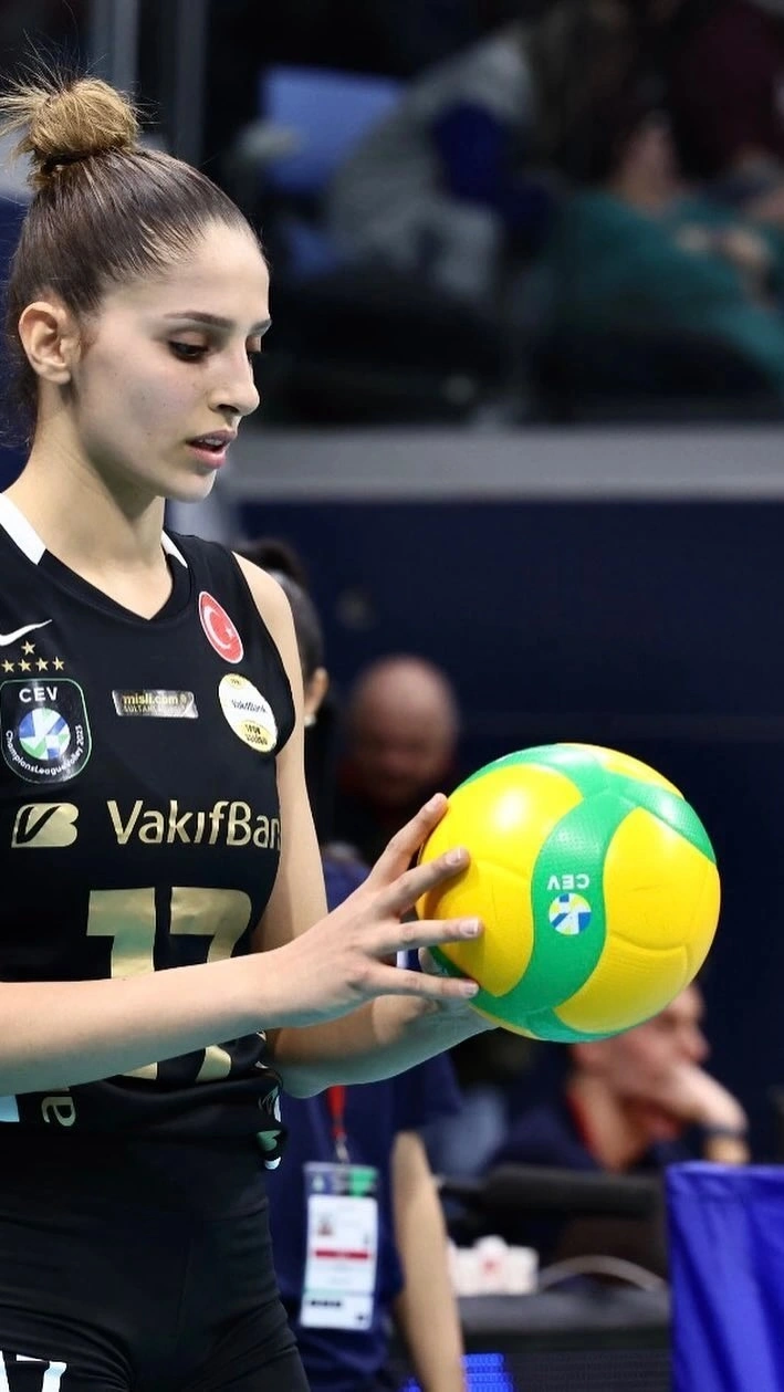 Derya Cebecioğlu: "Hep söylüyorum, idolüm Gabi."1